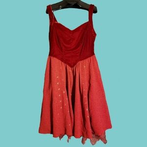 DISNEY ALICE THROUGH THE LOOKING GLASS RED QUEEN